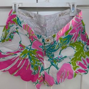 Lilly Pulitzer The Buttercupn 5' Scallop Hem Short